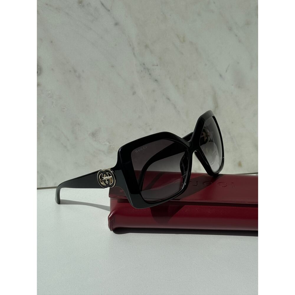 NEW Gucci GG2015S Black Oversized Wraparound Sunglasses $475 - Picture 2 of 8